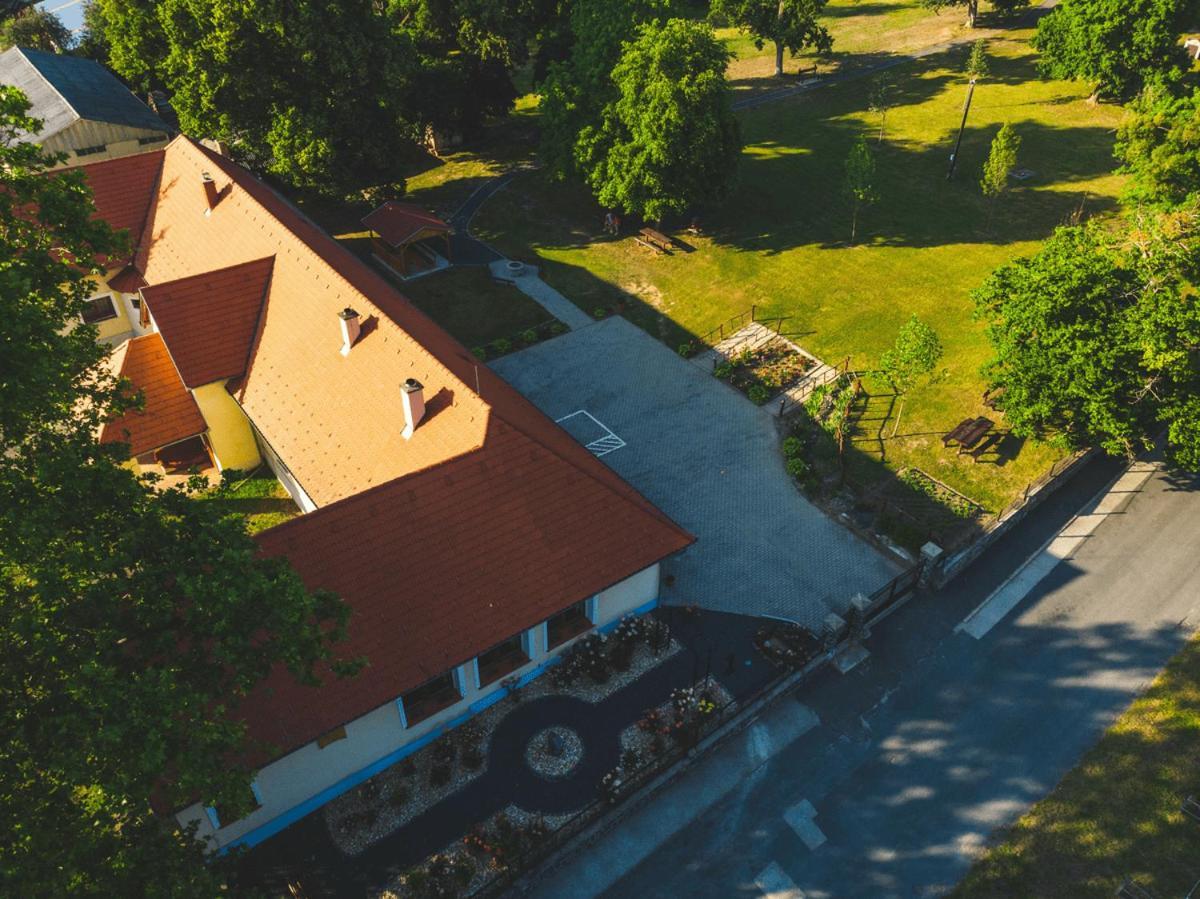 Hotel Tolnay Kúria és Vendégház Nagygorbo Exterior foto