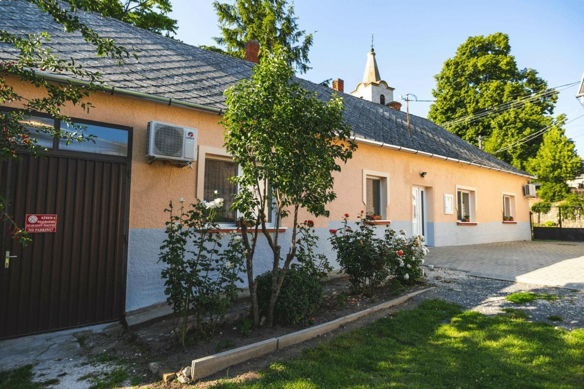 Hotel Tolnay Kúria és Vendégház Nagygorbo Exterior foto